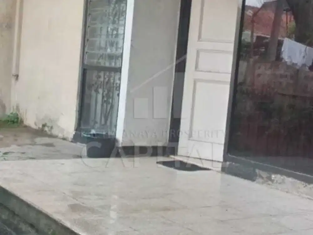 RUMAH SIAP  HUNI DENGAN LOKASI STRATEGIS DEKAT TEMPAT PERBELANJAAN DAN AKSES TOL DI SUMBERSARI BANDUNG