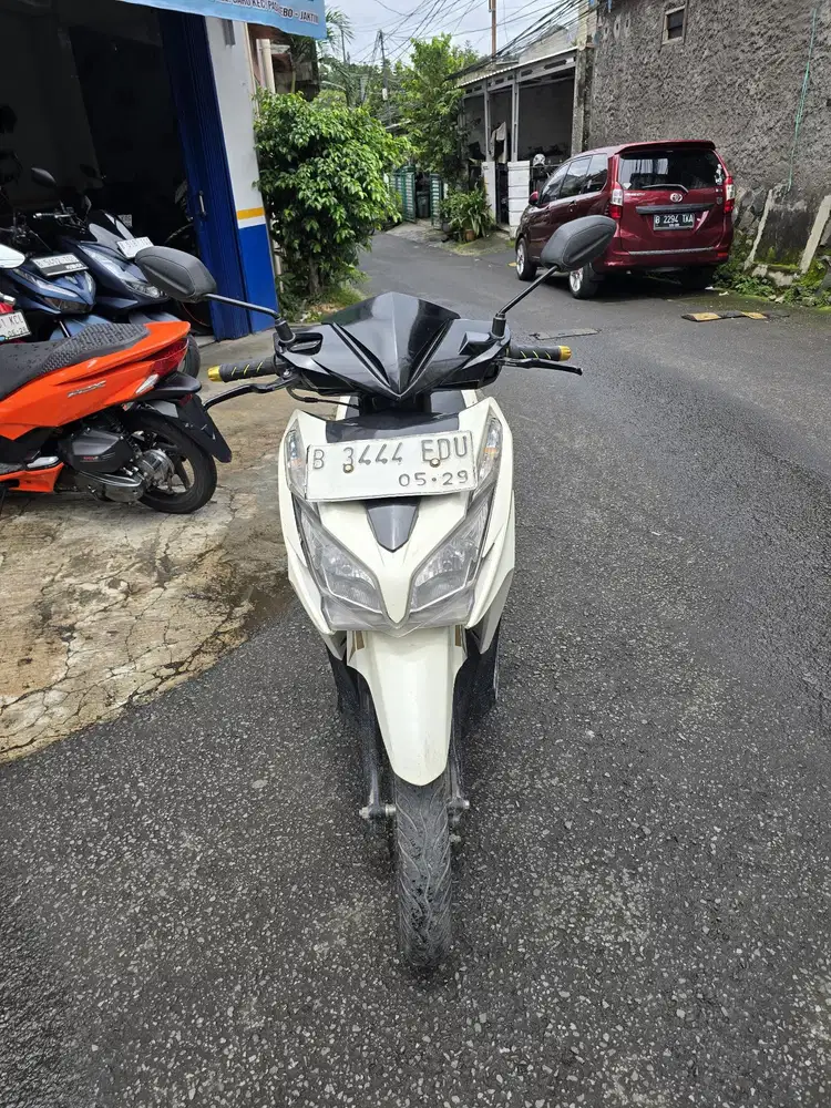 DIJUAL CASH HONDA VARIO KZR 125 CBS THN 2014 PJK OFF 1X SIAP PAKAI