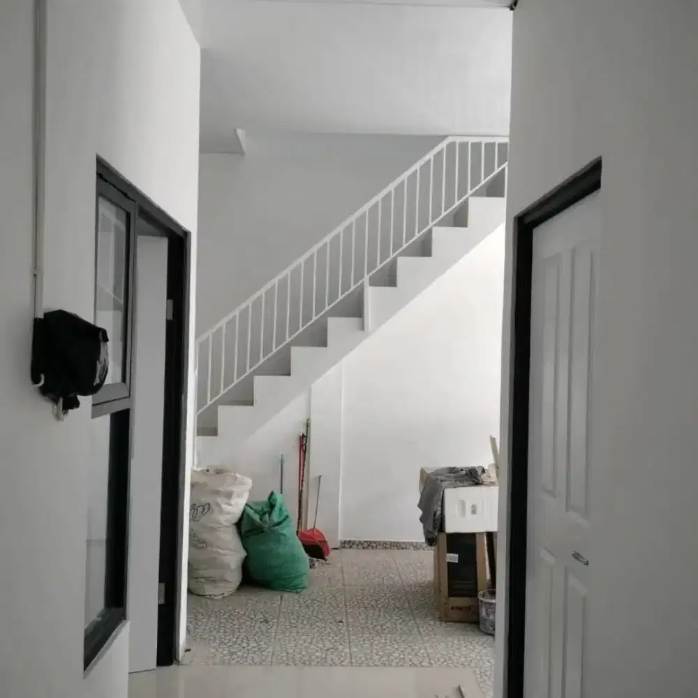 Dijual kost 2 lantai aktif dekat sekali ke Undip Tembalang