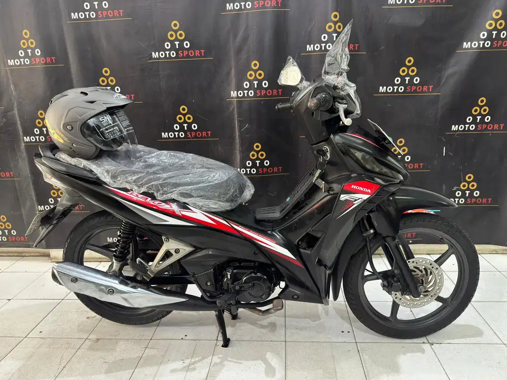 adu cpt selagi ada honda revo 110 X Fi  2018