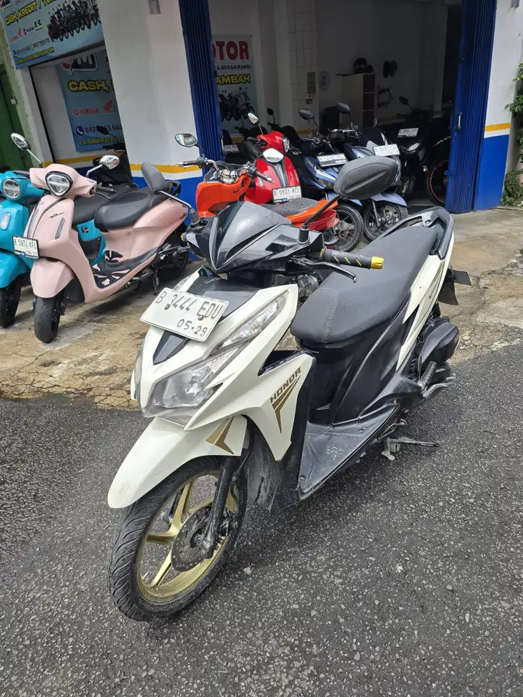 DIJUAL CASH HONDA VARIO KZR 125 CBS THN 2014 PJK OFF 1X SIAP PAKAI