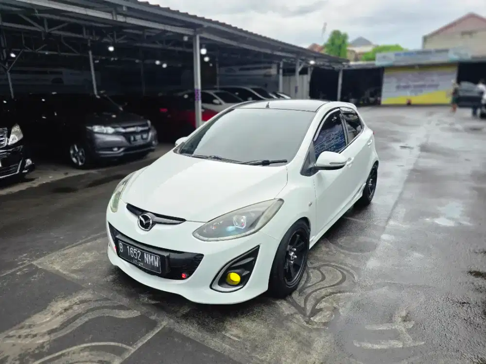 Mazda 2 R Matic 2012 Dp 5 Juta Promo