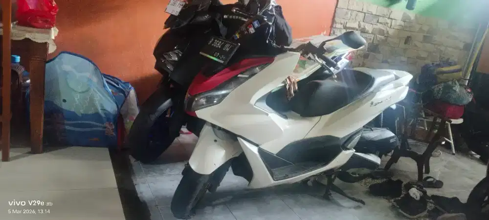 PCX 160 Siap gas, mesin ori, kompstir baru, oli shell