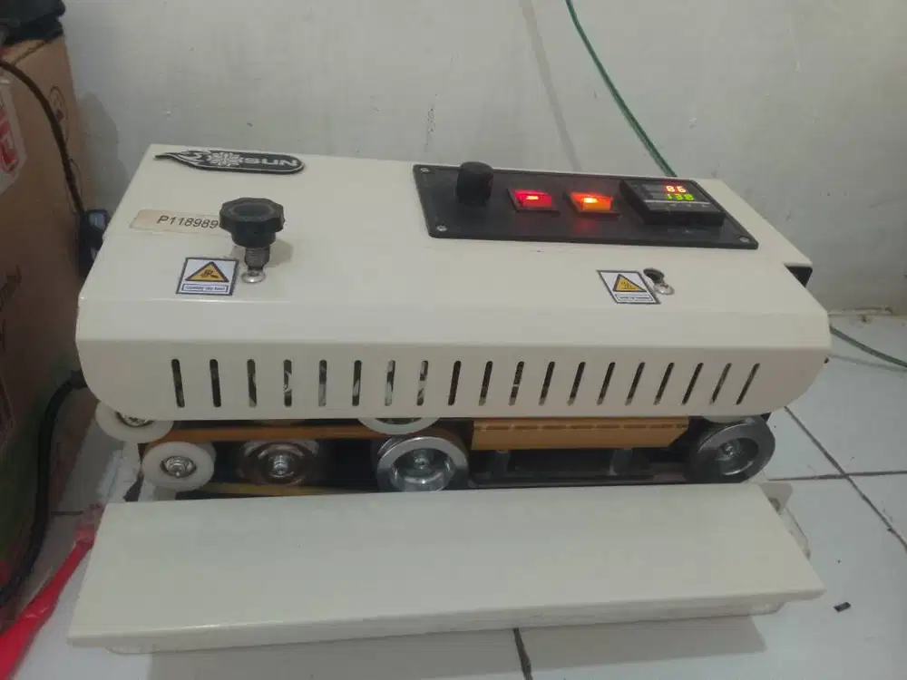 Continous band sealer