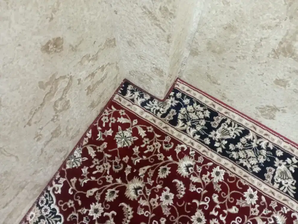 karpet masjid merah motif raudhah