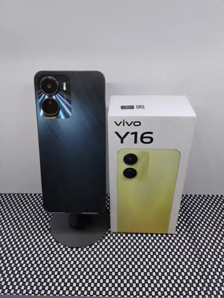 vivo y16 4+4/64 barang mulus lengkap