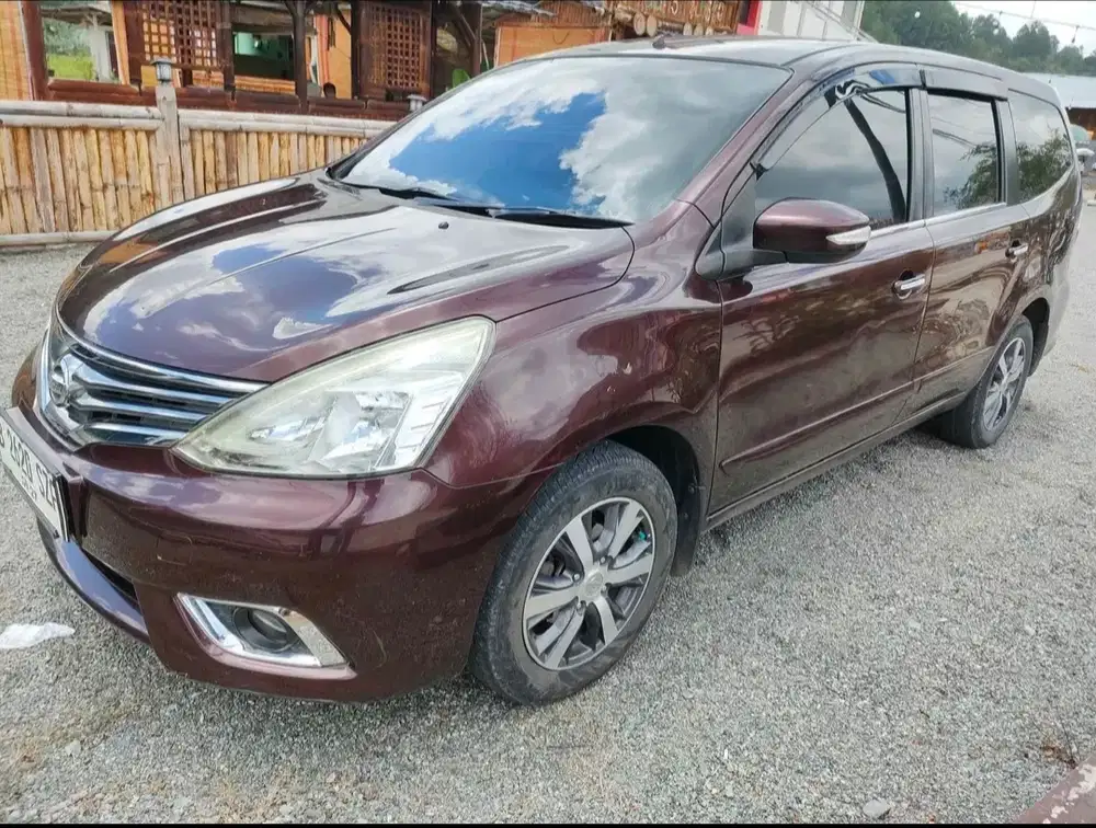 Nissan Grand livina 2017 Bensin