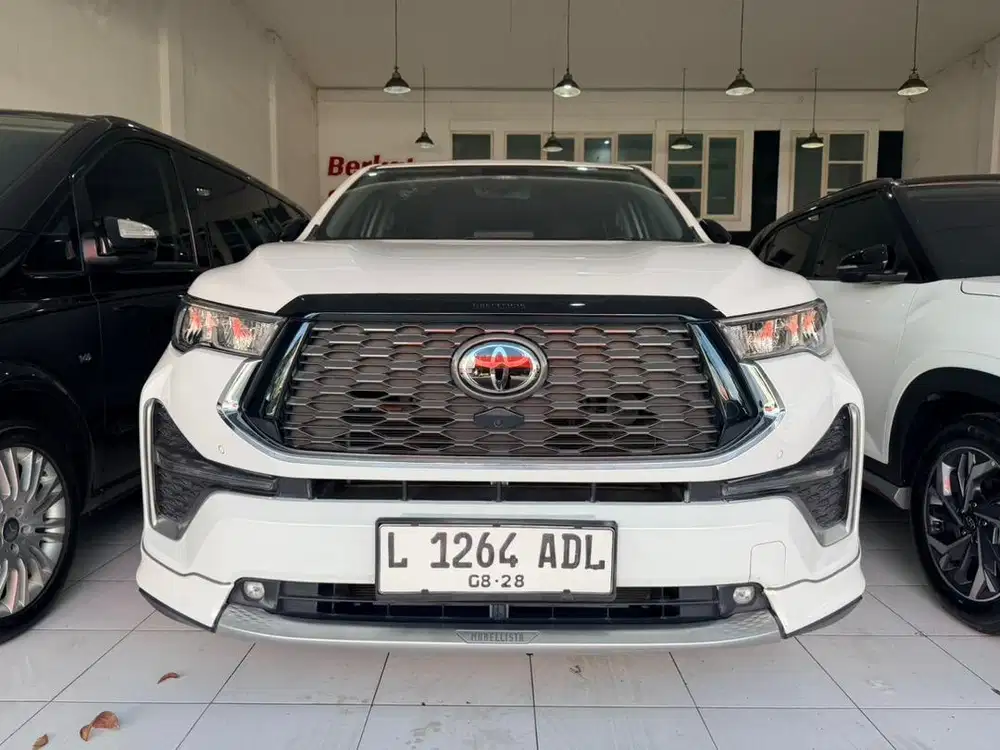 Toyota innova Zenix Q Hybrid TSS Matic 2023 KM 30rb DP 40jt Aja