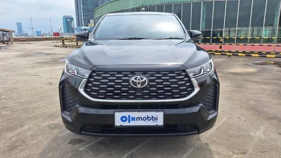 Toyota Kijang Innova 2.0 Zenix V CVT Bensin-AT 2022