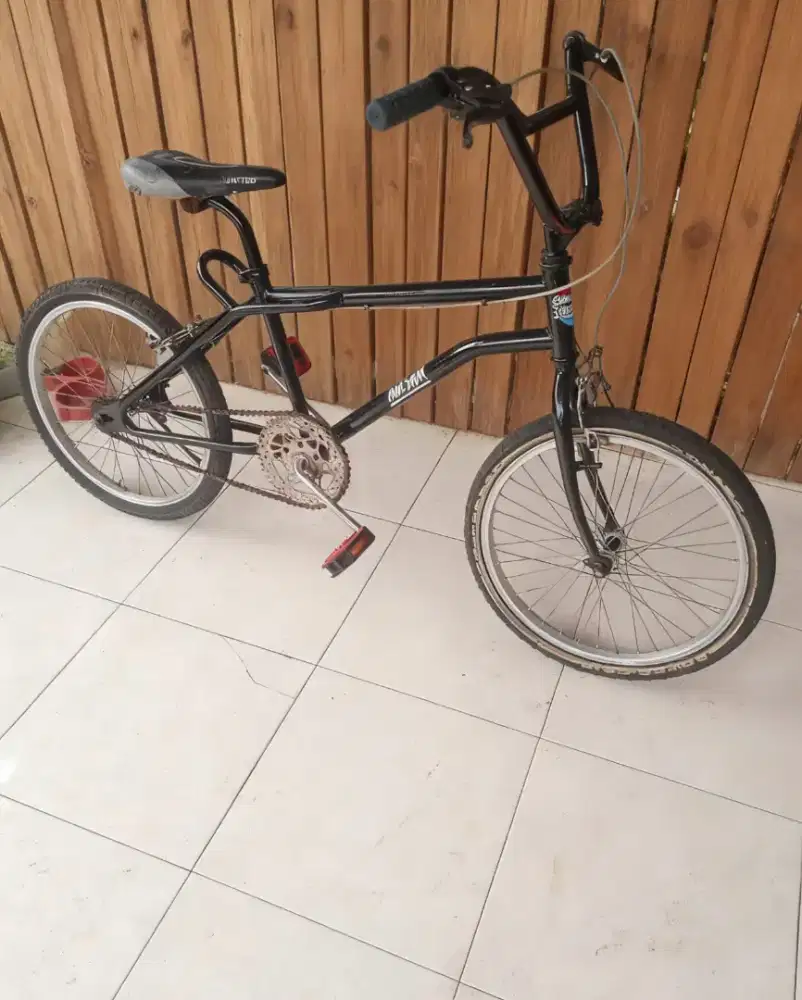 Sepeda anak Bmx uk20 bekas