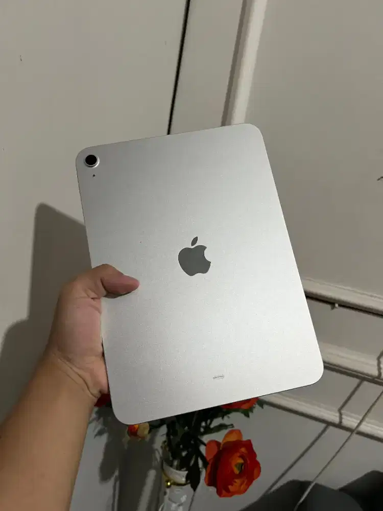 iPad Gen 11 Silver 128GB iBox Garansi ON Fullset