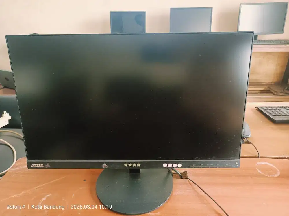 LENOVO thinkvision 22inc