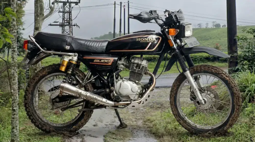 Motor Honda gl00 gl-100 gl 100 cepe cepek