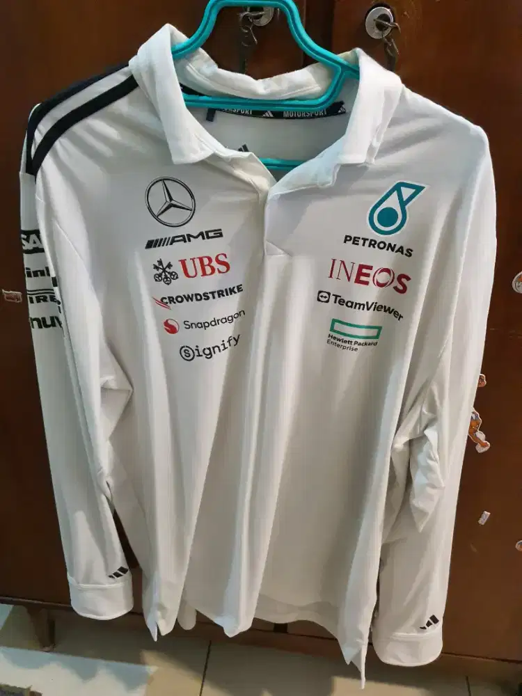Adidas Mercedes-AMG Petronas Formula One Team Putih