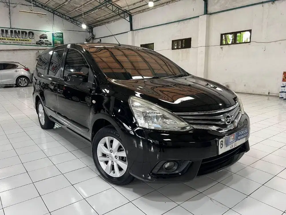 Nissan Grand Livina XV AT 2015 Terawat Istimewa Siap Pakai