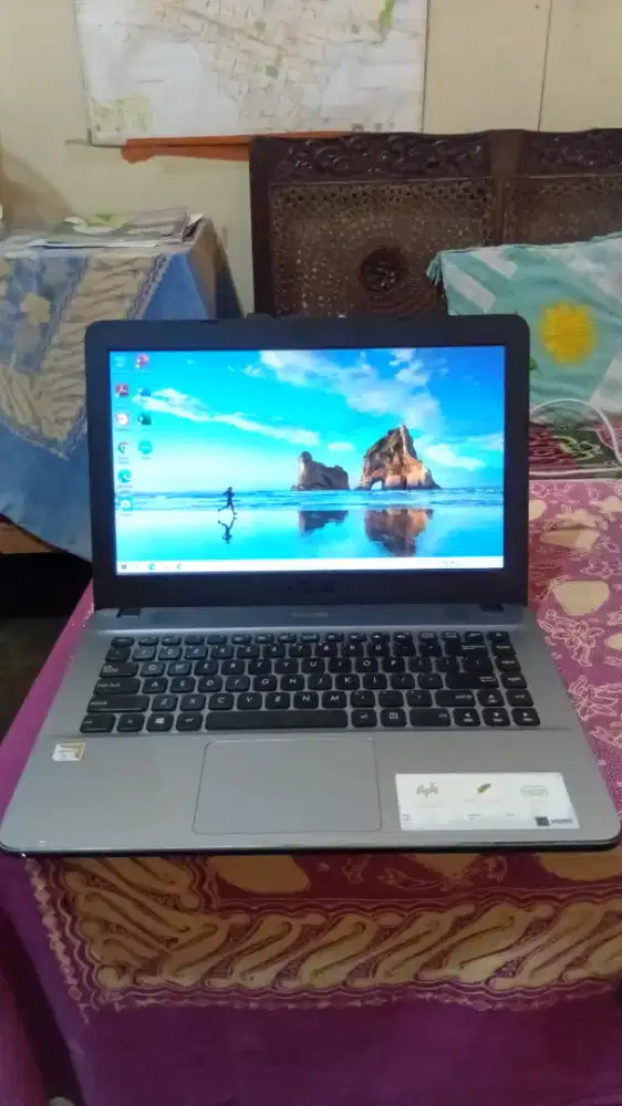 Laptop Asus Amd A4