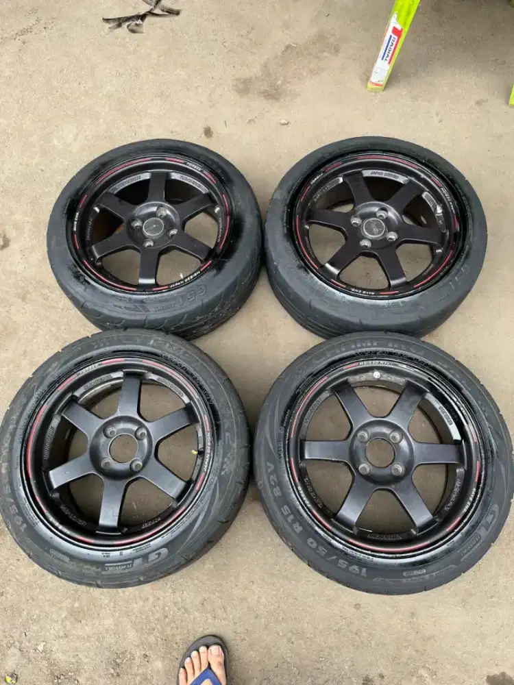 Velg te37 ring 15 pcd 4x100 ban semislick 195/50 R15 4pcs