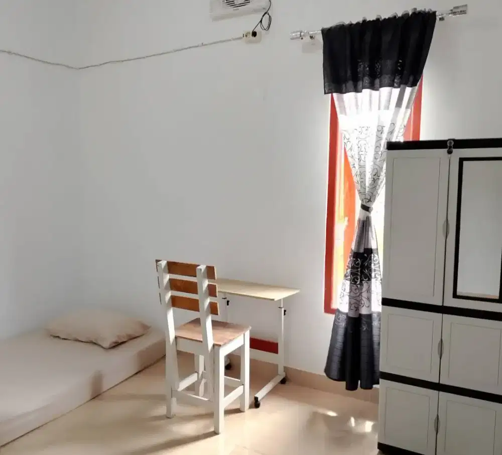 Lasantika Kost Putri Godean