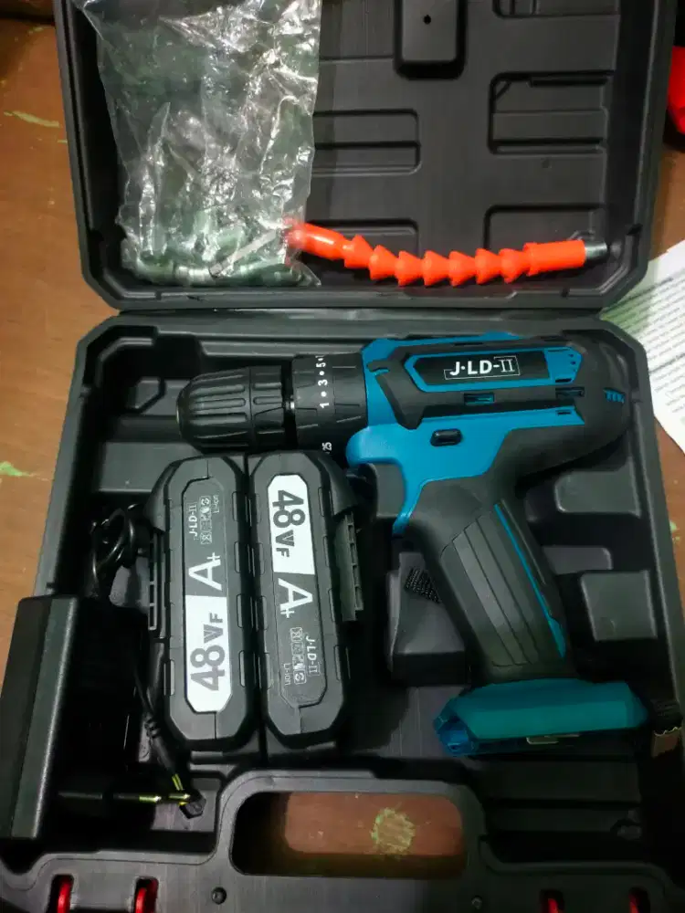 Bor portable JLD 10 mm 2 batre 48Vf