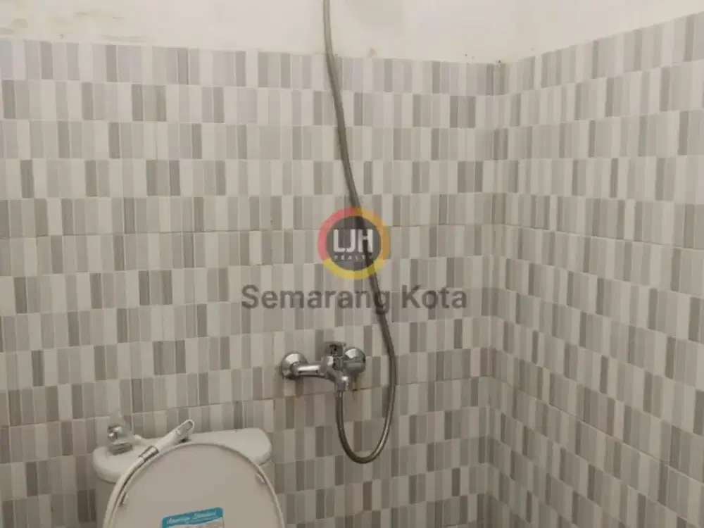 Rumah cantik di tengah kota