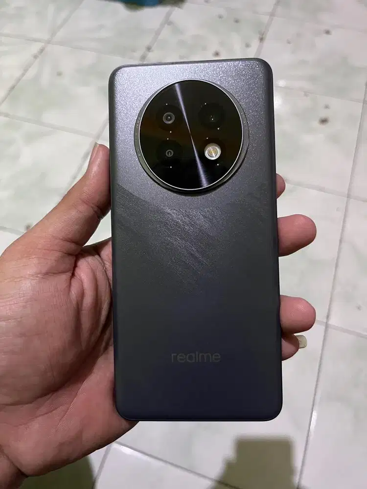 Realme 13 + plus 5G 12/512 GB