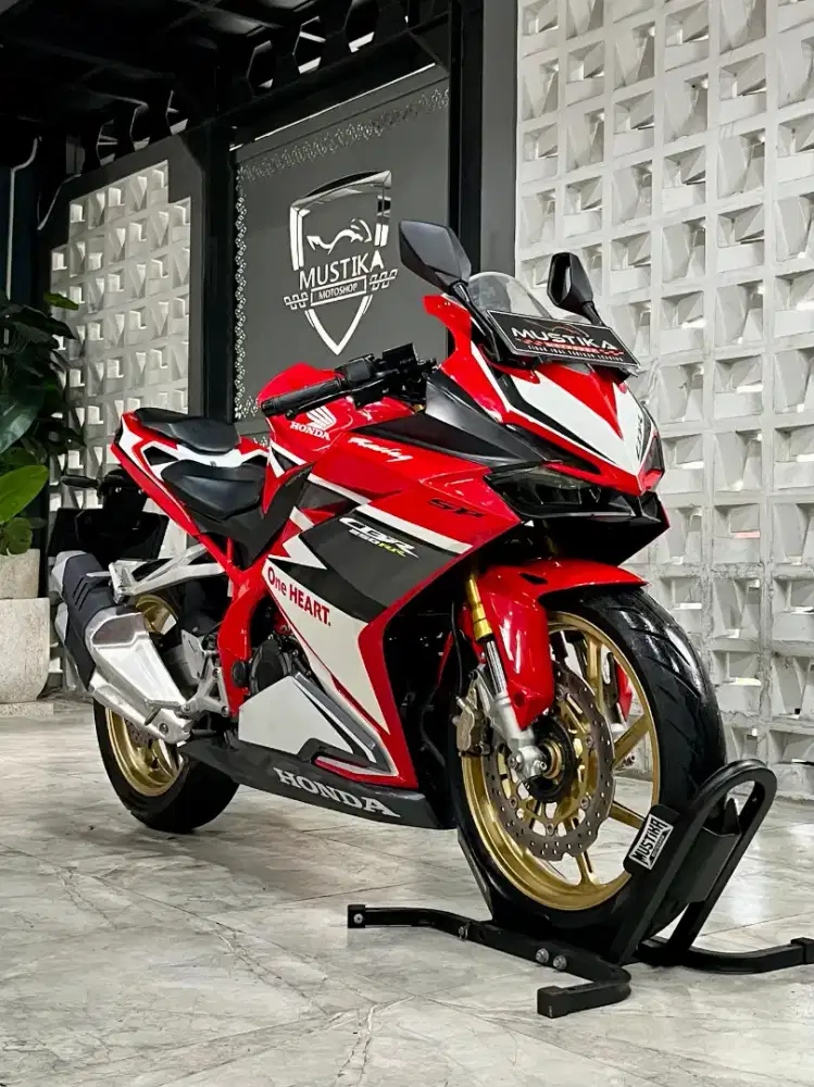 HONDA CBR 250RR ABS SP 2021 - Chintia Mustika