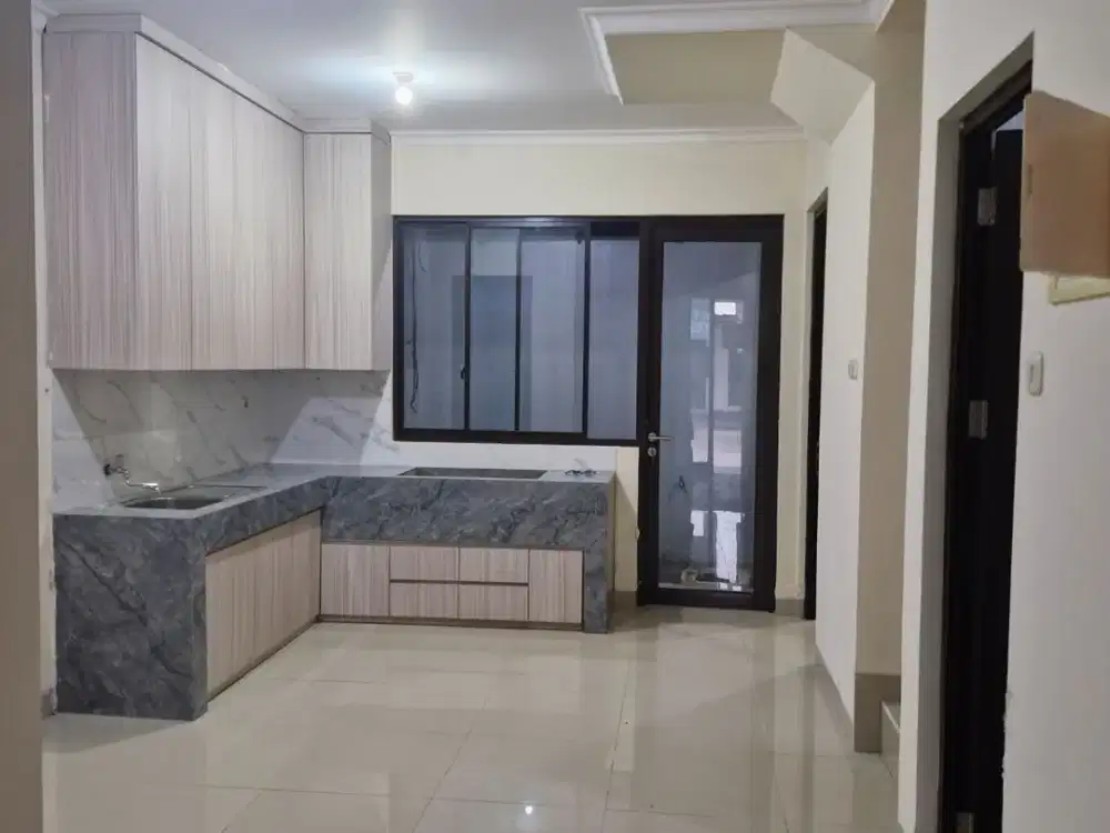 Disewakan Cepat Rumah di Casa Jardin Jakarta Barat