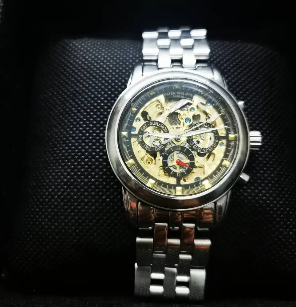 Jam tangan PATEK PHILIPPE GENEVE