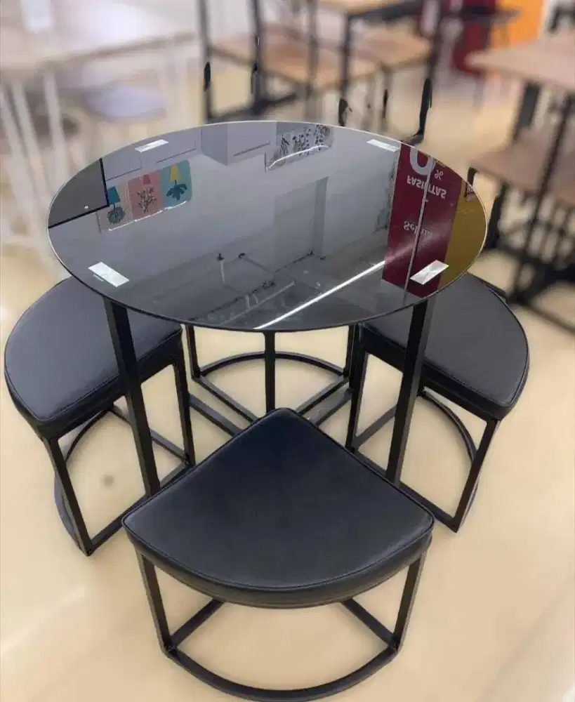 Set meja makan informa zeus