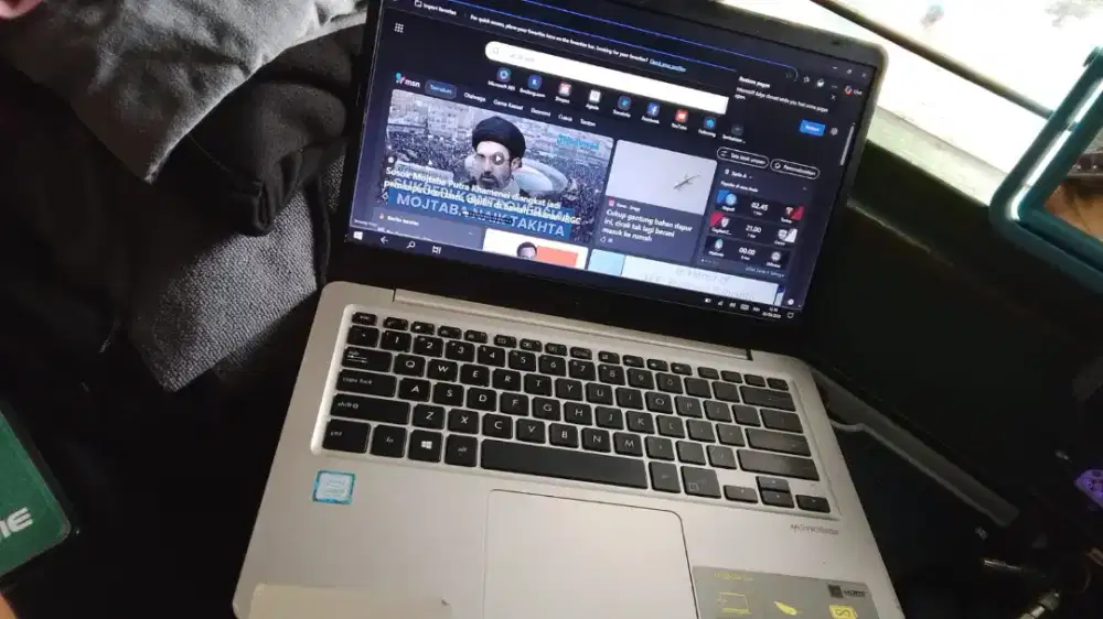 Jual laptop masih ori no minus