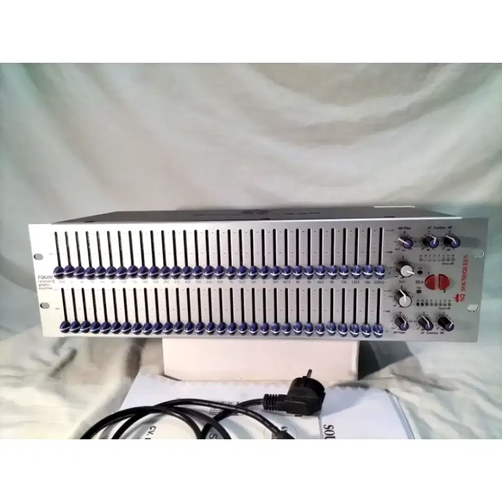 Equaliser sound queen EQ 6200