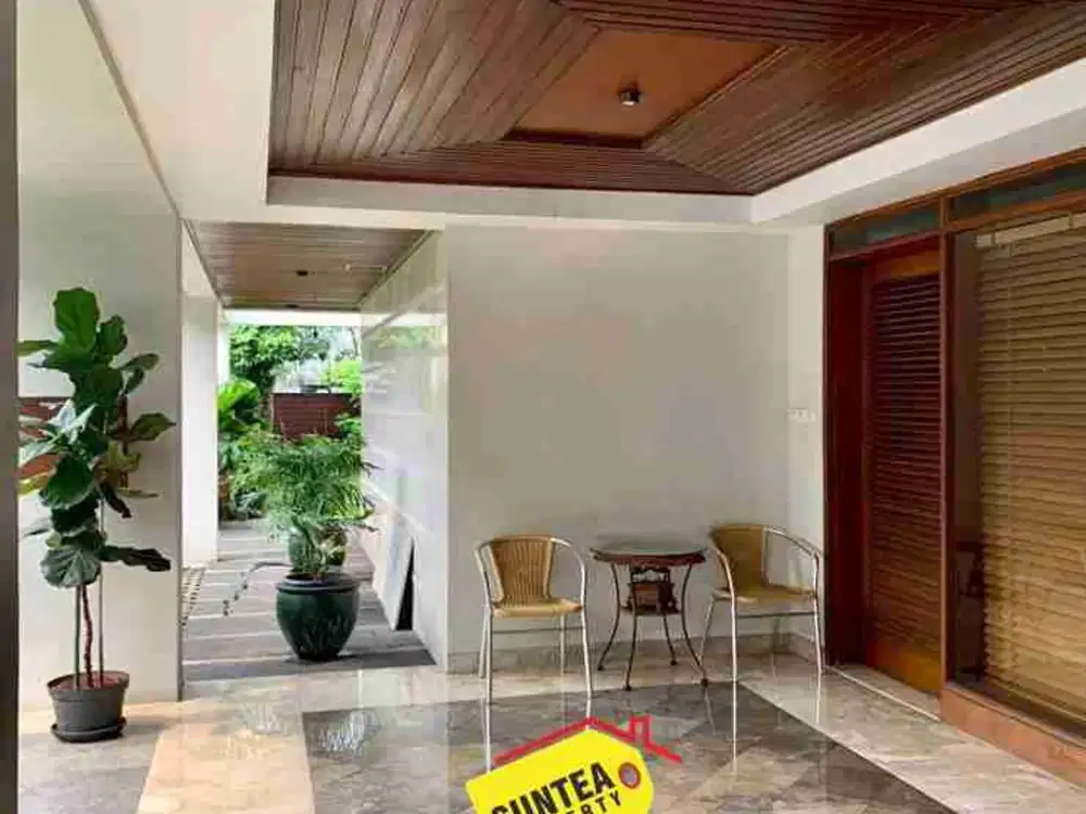 Rumah hook Strategis di area Blok S Kebayoran Baru. 0207