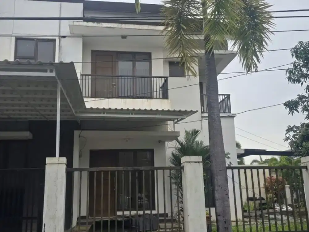Disewakan Rumah 2 Lantai Di Cluster Aralia Harapan Indah Bekasi