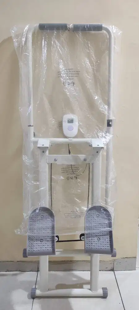 Alat Fitness Stair Climber  Kardio Rumahan dan Pengencang Otot