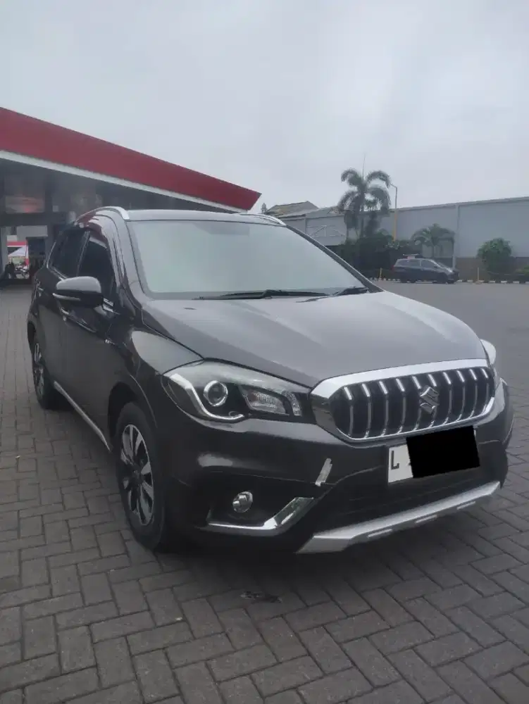 Scross 4x2 hatchback 2019