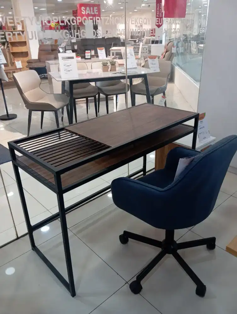 Meja office/belajar Line