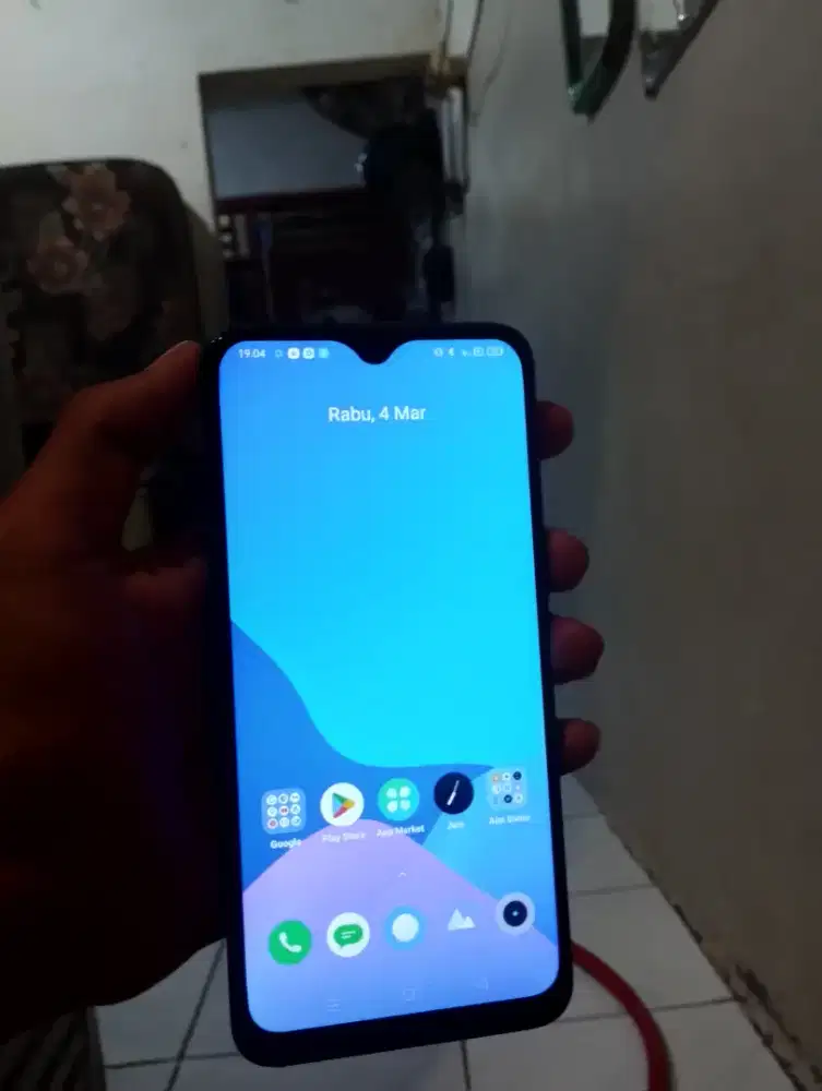 realme 5 pro ram 4/128 hp+casan kamera jernih banget batre awet tombol