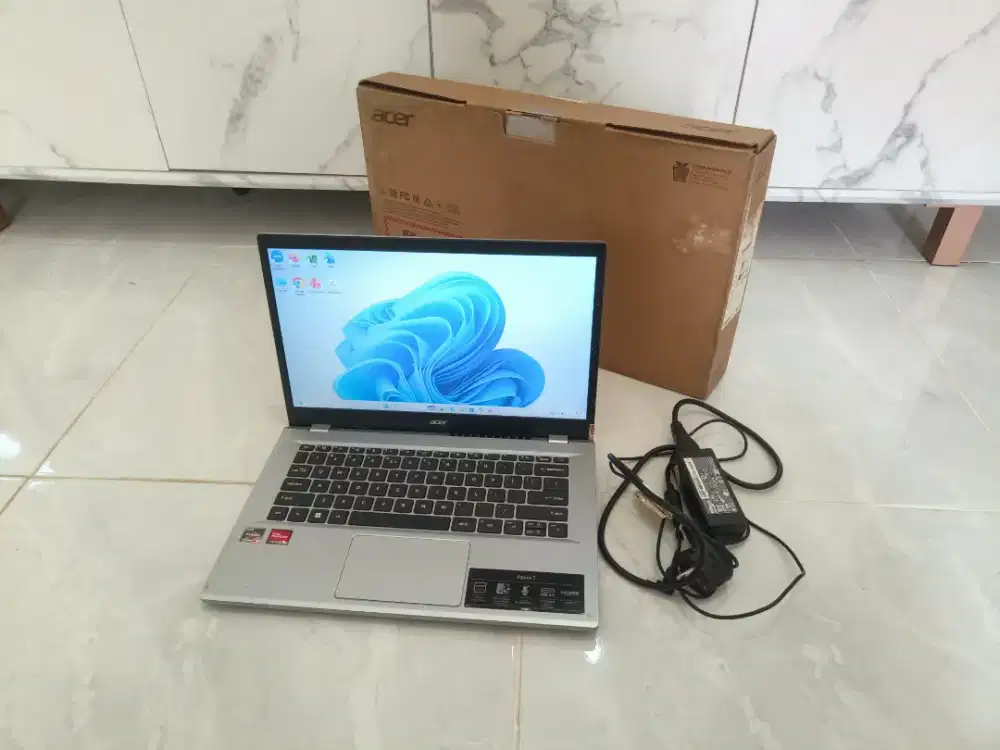 laptop acer ryzen 3 7320U ram 8gb ddr5 ssd 512gb