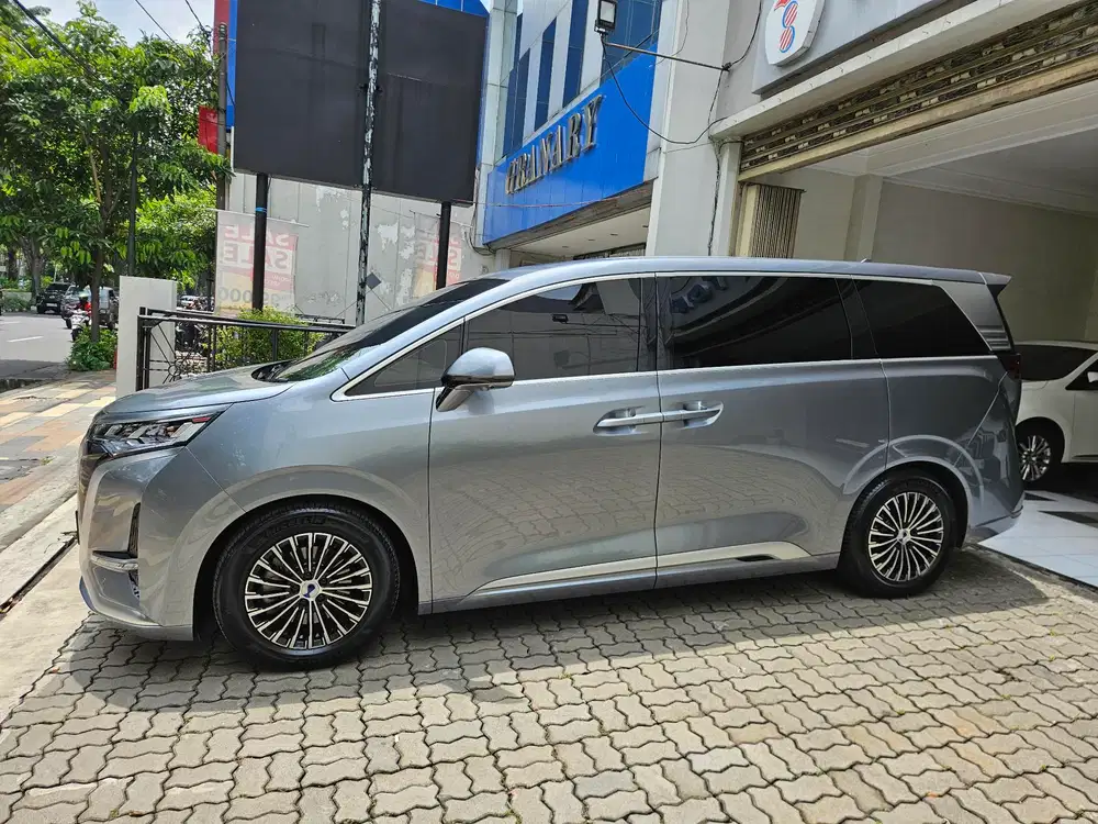 Denza D9 2025 Istimewa Seperti baru