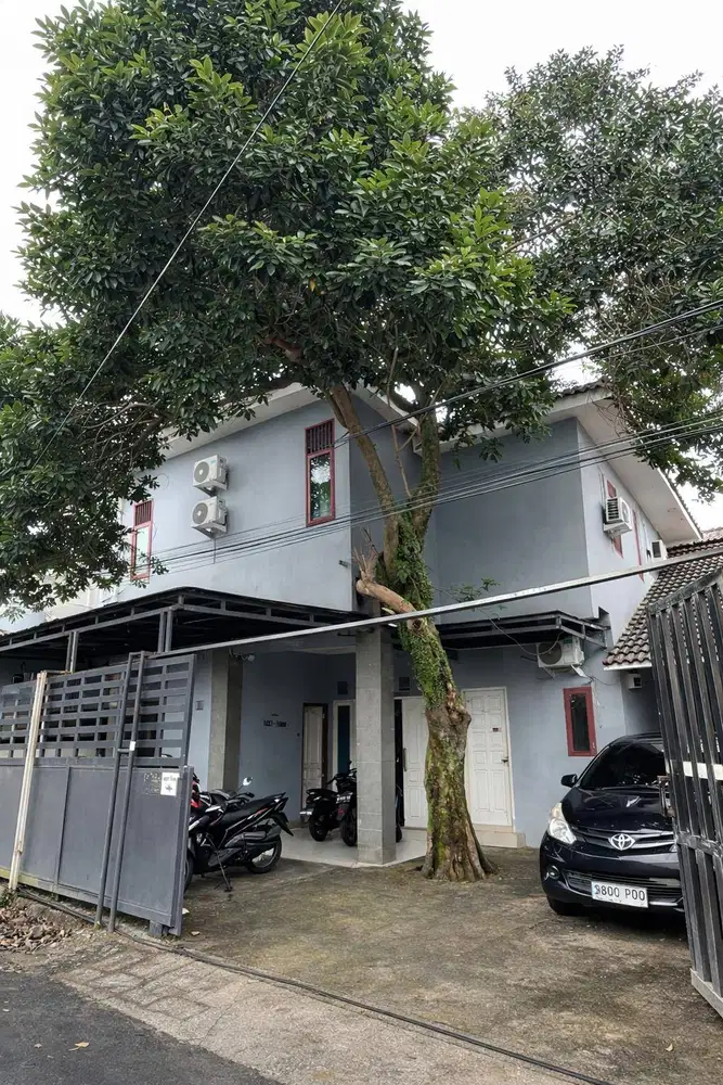 Jual Kost 18 Kamar, Beji, Dekat UI & Stasiun Depok – Siap Operasional