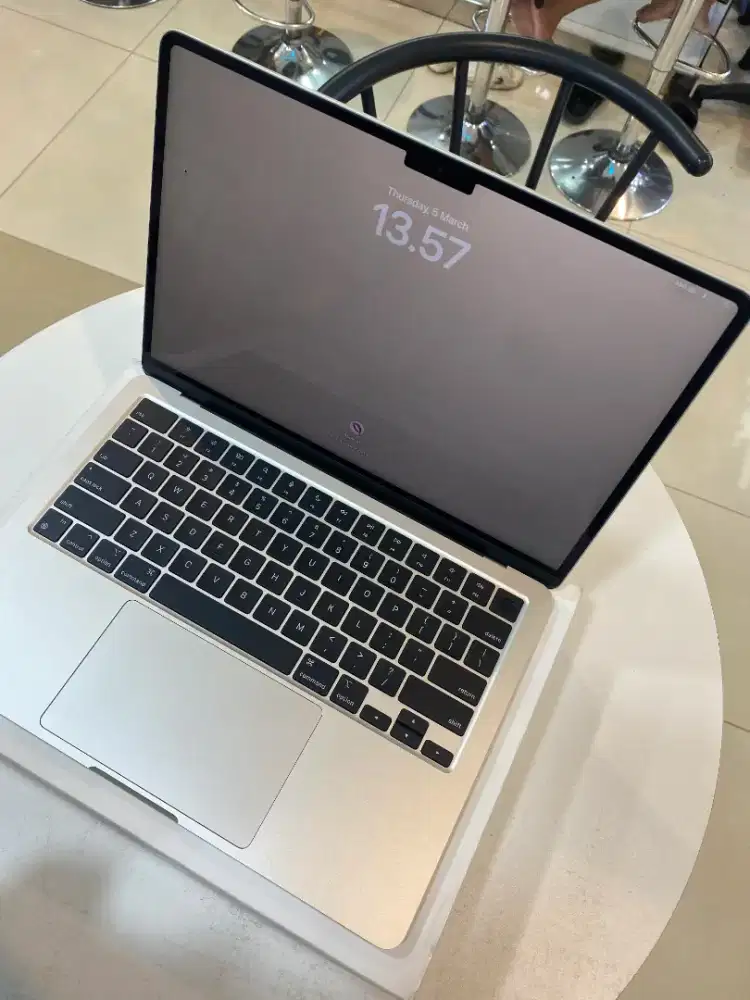 MacBook Air M2, 2022