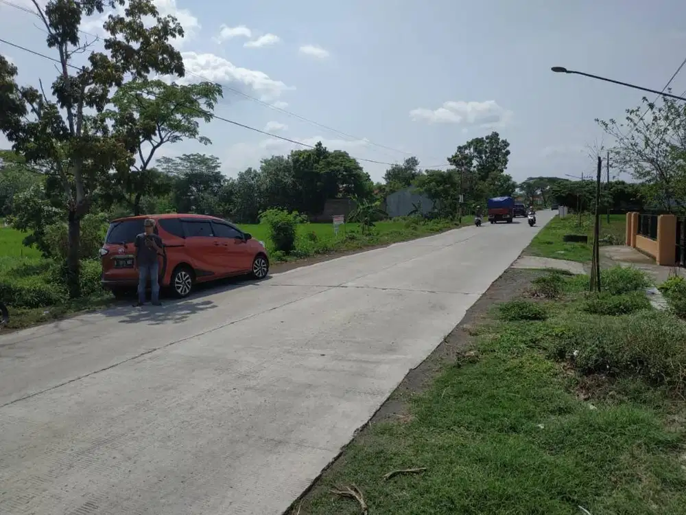 Tanah Dijual Barat Lapangan Teloyo, Jl. Pakis - Baki, Wonosari, Klaten