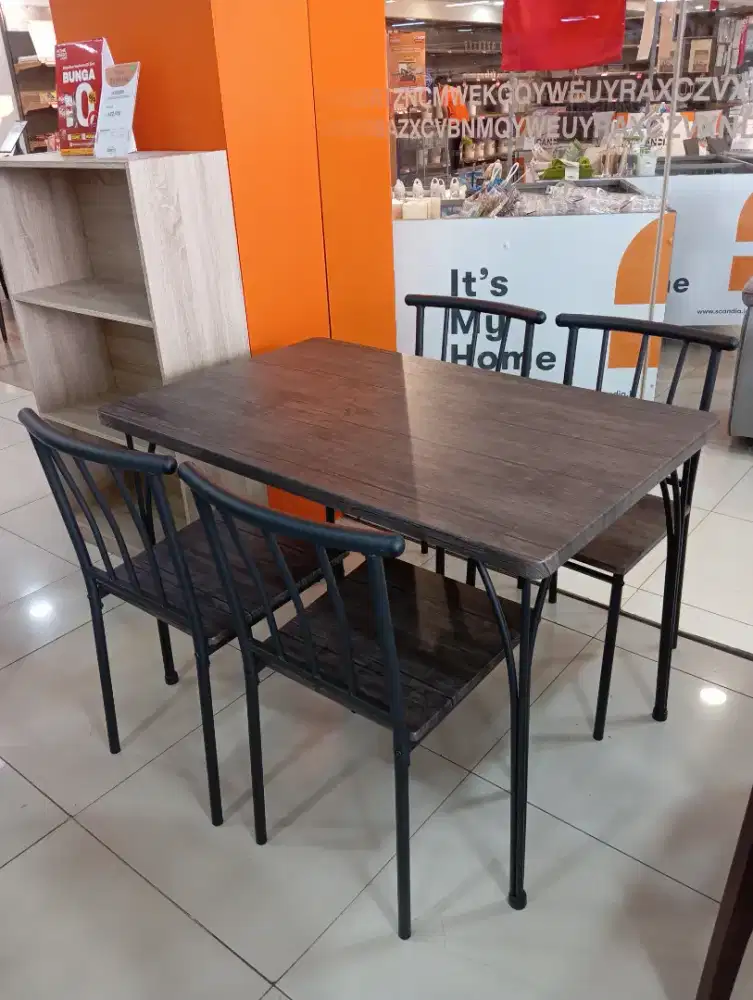 Meja makan set Folketing