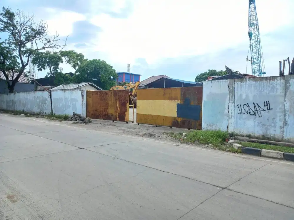 Disewakan Lahan full Cor Beton, di jakarta Utara