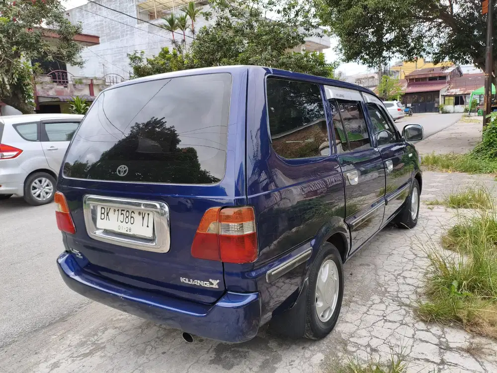 Toyota Kijang 2003 Bensin