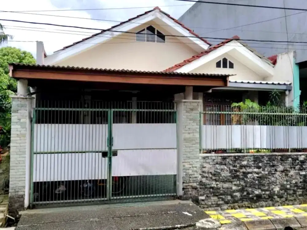 Dijual Rumah SHM 1 Lantai di Cluster Dahlia Loka, Graha Raya Bintaro, Tangerang