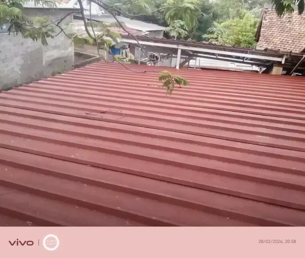 Pasang rangka baja ringan atap spandek pasir