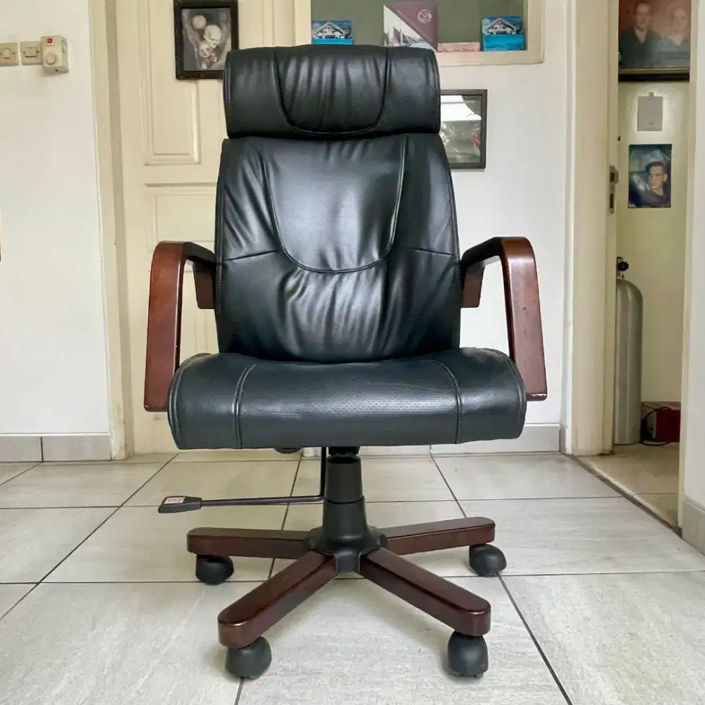 Kursi Kerja/Kantor Hitam