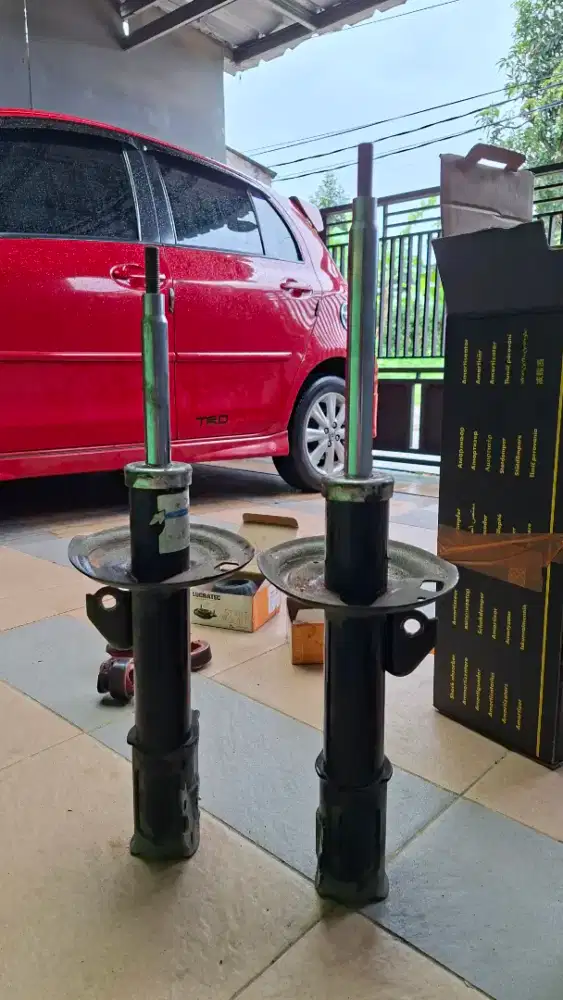 Shockbraker Yaris Trd 2012