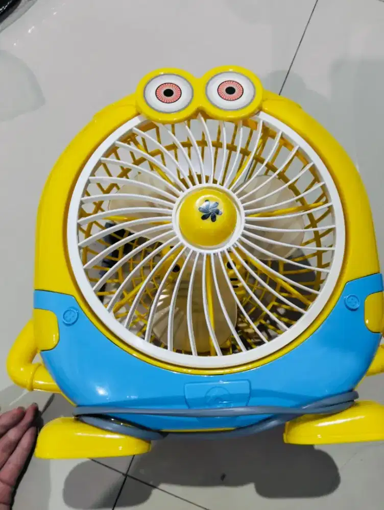 Kipas Angin Karakter 10INCI KIPAS MEJA LISTRIK